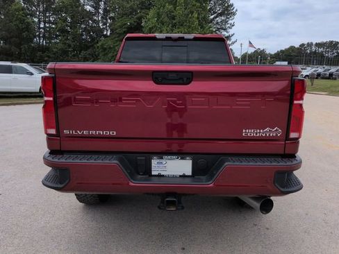 Used 2025 Chevrolet Silverado 2500 High Country w/ Technology Package AWD/4WD image 6