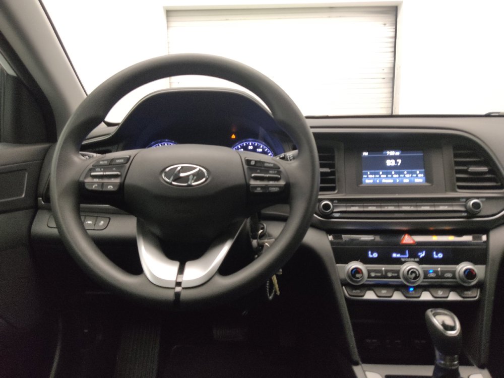Used 2020 Hyundai Elantra SE w/ Cargo Package (C1) FWD image 22