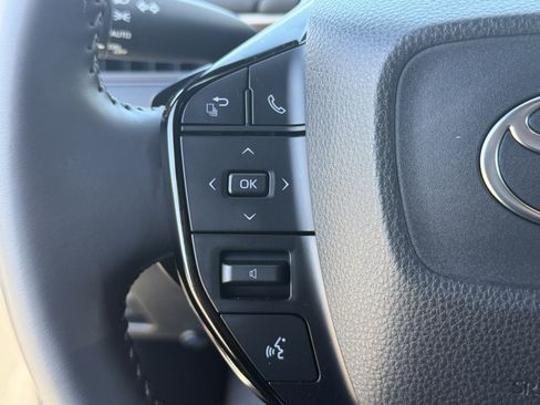 Used 2026 Toyota bZ FWD image 20