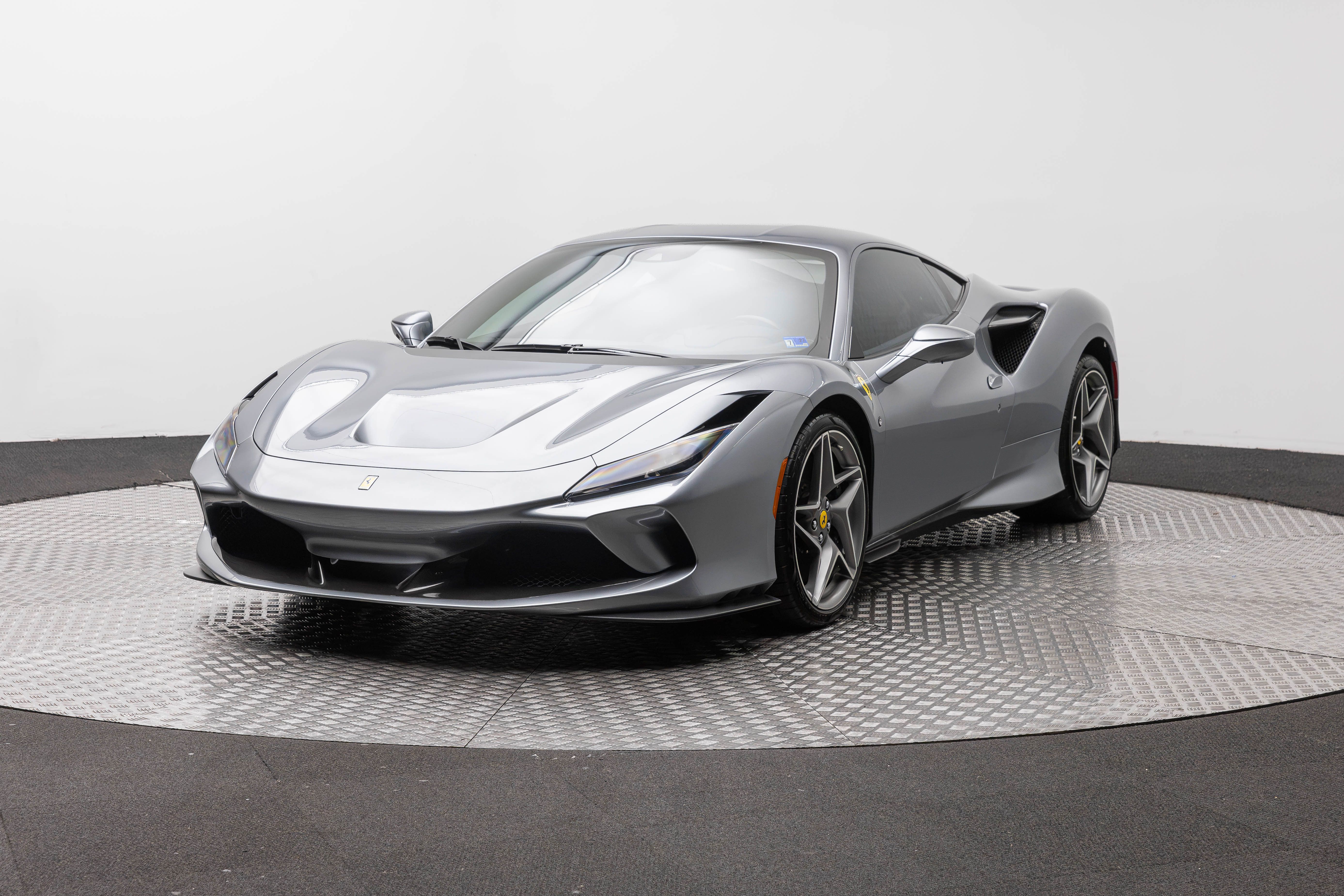 Used 2020 Ferrari F8 Tributo RWD image 1