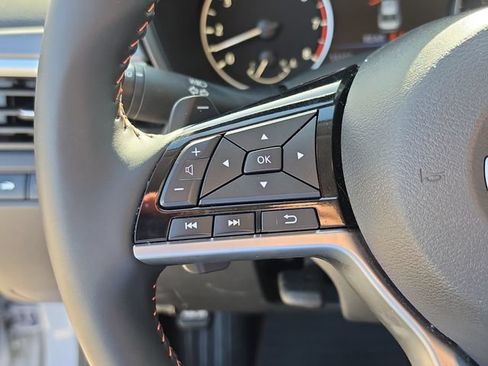 Certified 2025 Nissan Altima 2.5 SR FWD image 28