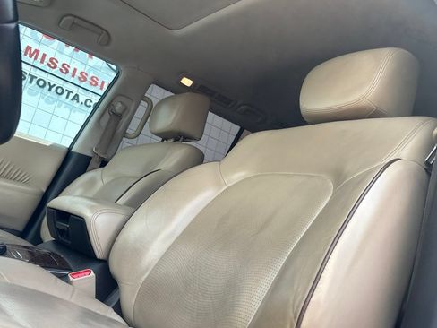 Used 2019 Nissan Armada Platinum w/ Captain's Chairs Package RWD image 10