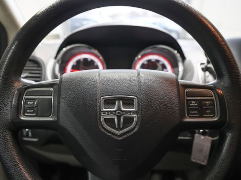 Used 2013 Dodge Grand Caravan American Value Package image 30