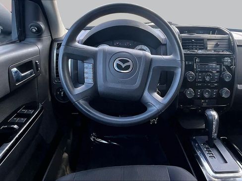 Used 2010 MAZDA Tribute i Sport FWD image 5