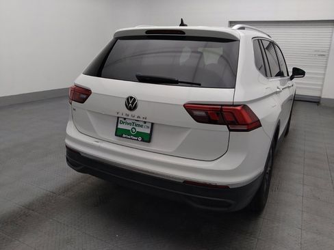Used 2022 Volkswagen Tiguan SE FWD image 7