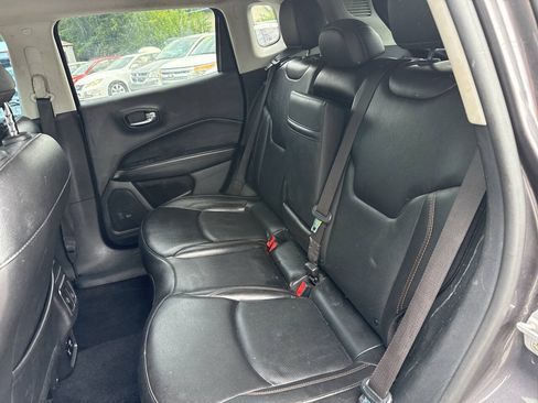 Used 2020 Jeep Compass Limited FWD image 10
