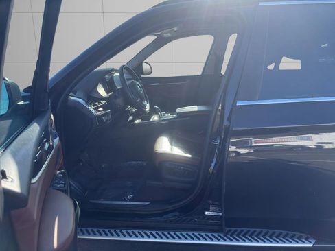 Used 2015 BMW X5 xDrive35i image 11