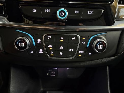Used 2023 Chevrolet Traverse RS AWD/4WD image 84