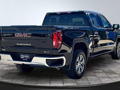 Used 2025 GMC Sierra 1500 SLT AWD/4WD image 7