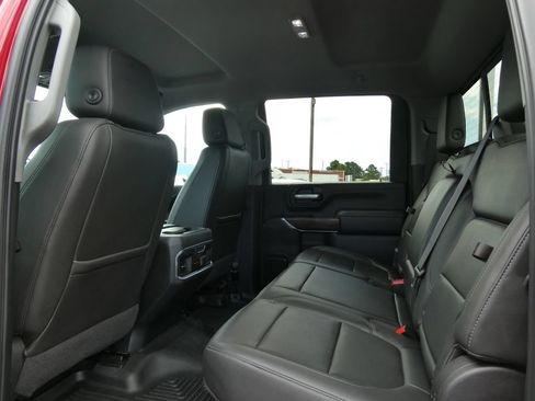 Certified 2020 GMC Sierra 2500 SLT w/ Technology Package AWD/4WD image 18