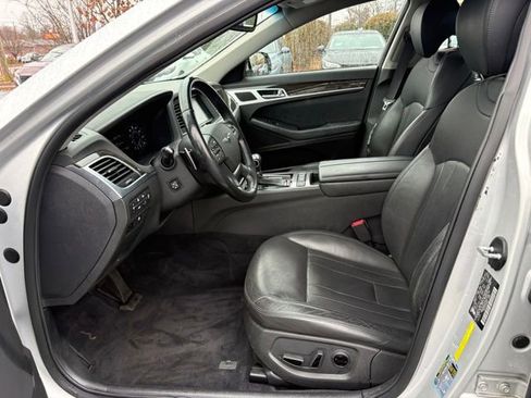 Used 2019 Genesis G80 3.8 image 8