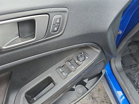 Used 2021 Ford EcoSport SE image 12