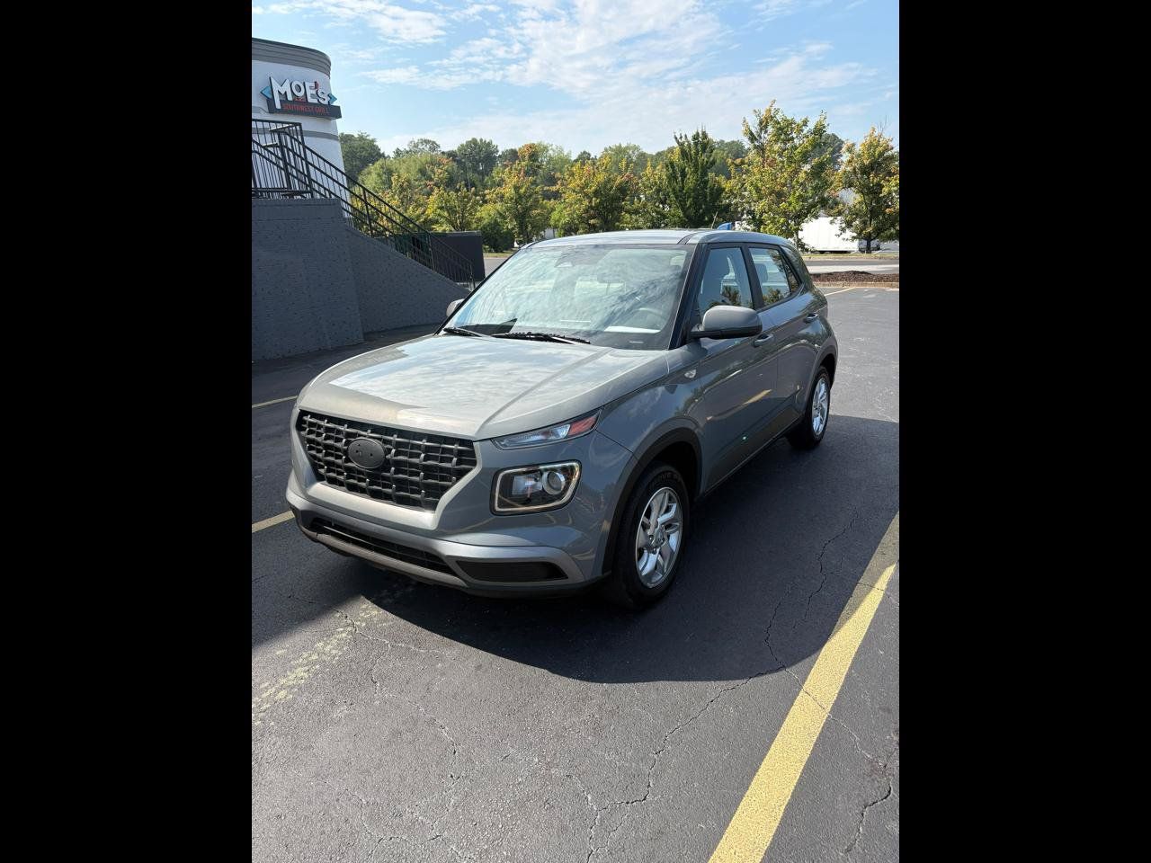 Used 2023 Hyundai Venue SE w/ Cargo Package FWD image 1