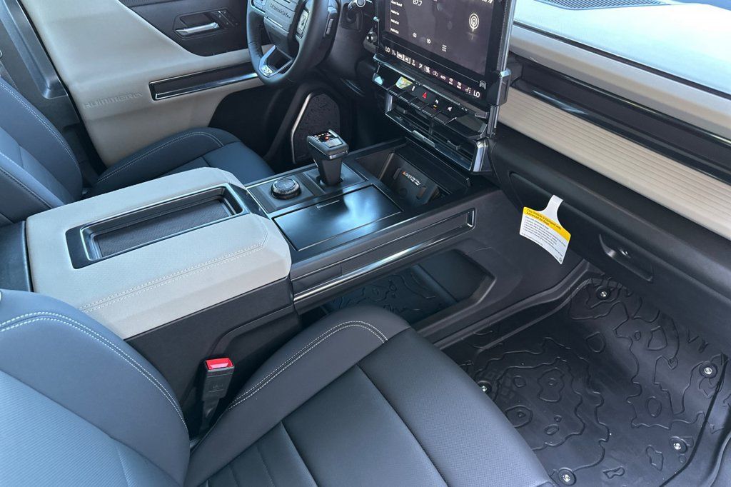 New 2026 GMC Hummer EV SUV AWD/4WD image 17