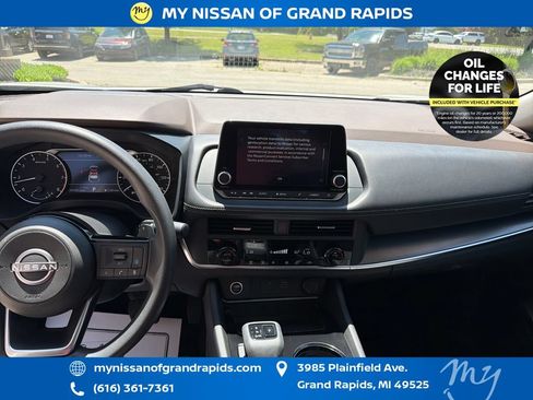 Used 2023 Nissan Rogue SV AWD/4WD image 21