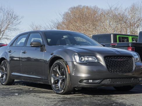 Used 2023 Chrysler 300 S image 2
