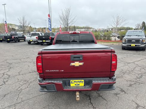 Used 2018 Chevrolet Colorado Z71 AWD/4WD image 11