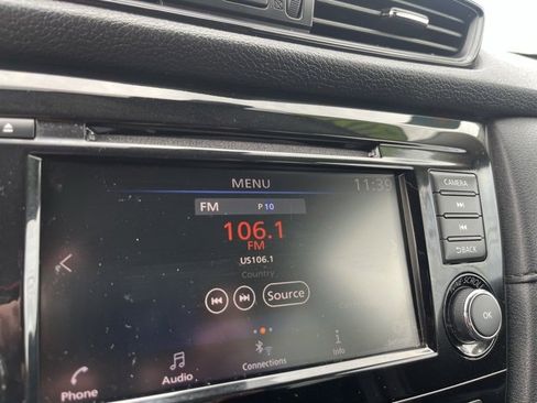 Used 2019 Nissan Rogue SV image 21