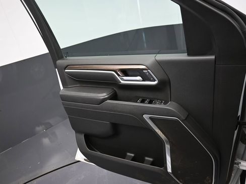 Used 2025 Chevrolet Silverado 2500 LT w/ Convenience Package image 20