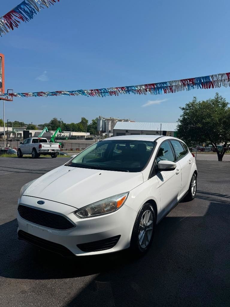 Used 2017 Ford Focus SE FWD image 5