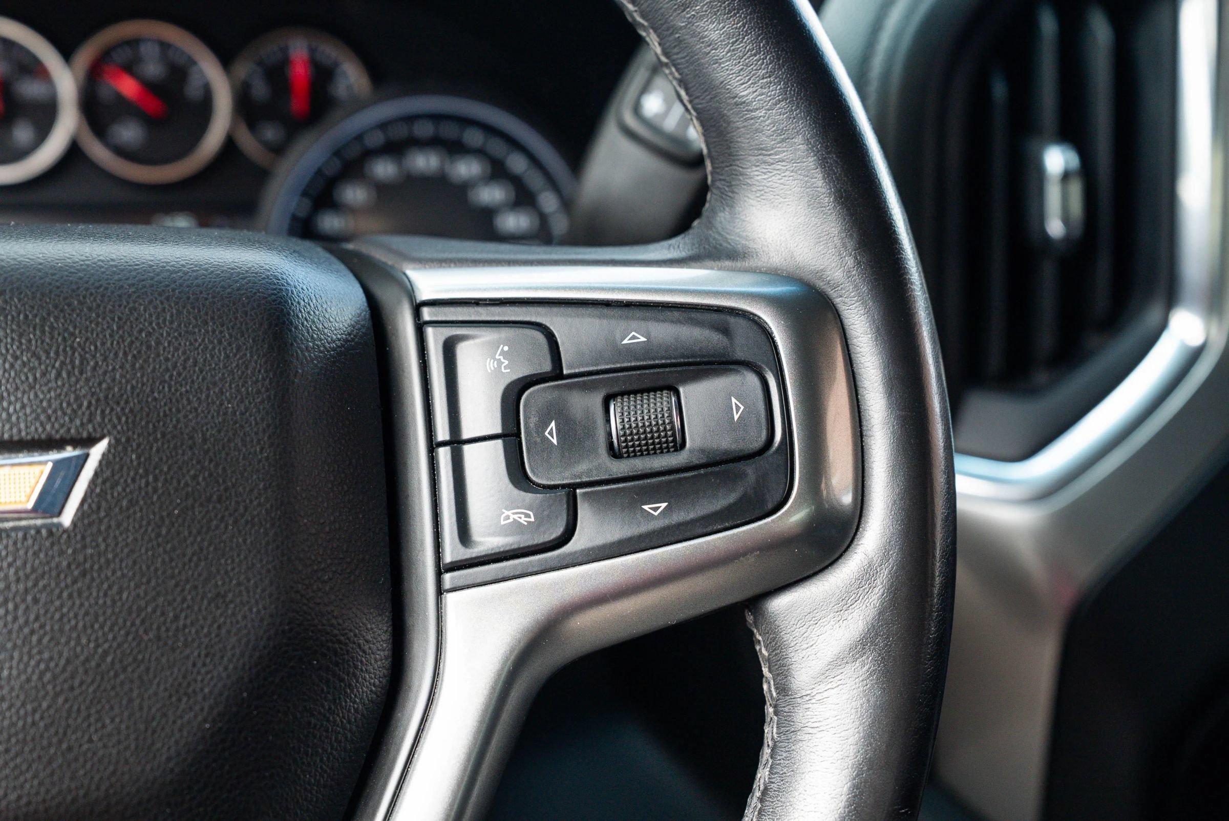 Used 2019 Chevrolet Silverado 1500 LT w/ True North Edition AWD/4WD image 28