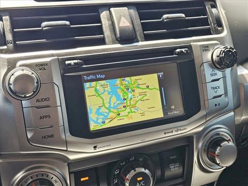 Used 2018 Toyota 4Runner SR5 AWD/4WD image 25