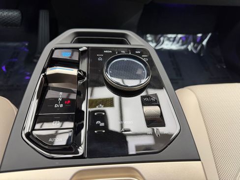 Used 2026 BMW iX xDrive45 image 20