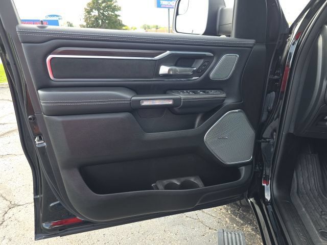 Used 2025 RAM 1500 Laramie w/ Night Edition AWD/4WD image 12