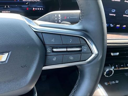 Used 2025 Chevrolet Tahoe Premier AWD/4WD image 20