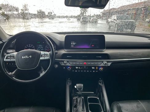 Used 2022 Kia Telluride EX w/ EX Premium Package image 29