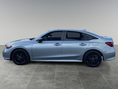 Used 2025 Honda Civic Sport image 2