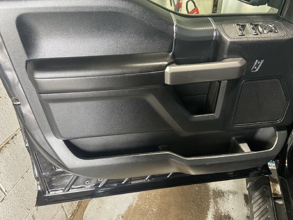 Used 2019 Ford F150 XLT w/ Equipment Group 302A Luxury AWD/4WD image 22