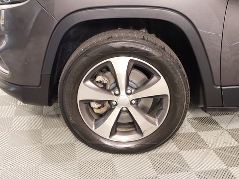 Used 2021 Jeep Cherokee Limited AWD/4WD image 18