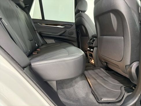 Used 2017 BMW X5 xDrive35d image 23
