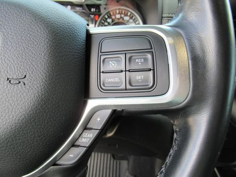 Used 2022 RAM 3500 Laramie image 21