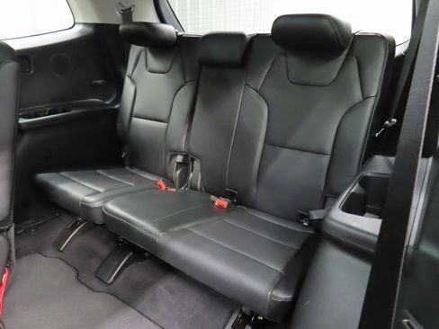 Used 2022 Kia Telluride SX w/ SX Prestige Package image 12