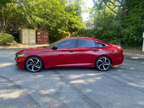 Used 2021 Honda Accord Sport Special Edition image 2