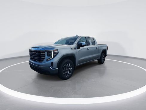 Used 2022 GMC Sierra 1500 SLT AWD/4WD image 4