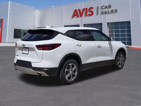 Used 2025 Chevrolet Blazer LT FWD image 6