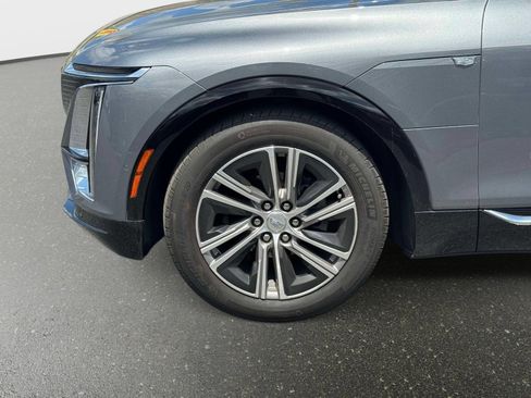 Certified 2023 Cadillac Lyriq 2WD image 31