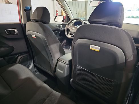 New 2026 Hyundai Venue SE FWD image 11