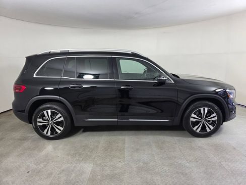 Certified 2025 Mercedes-Benz GLB 250 image 3