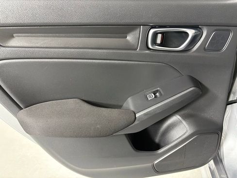 Used 2022 Honda Civic Sport image 32