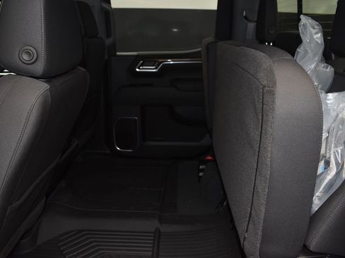 New 2026 Chevrolet Silverado 1500 LT image 17