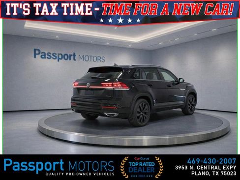 Used 2024 Volkswagen Atlas Cross Sport SE image 6