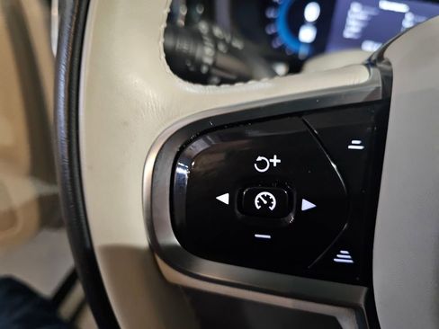 Certified 2024 Volvo V60 B5 Cross Country Plus image 23