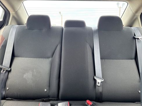 Used 2022 Nissan Versa SR FWD image 20
