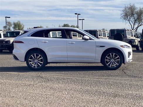 New 2025 Jaguar F-PACE R-Dynamic S image 16