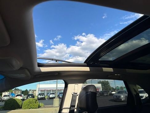 Used 2019 Ford Edge SEL w/ Equipment Group 201A FWD image 10