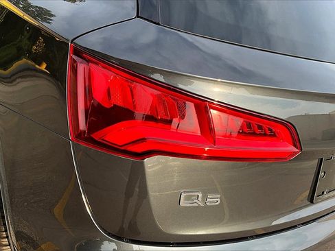 Used 2019 Audi Q5 2.0T Premium Plus w/ Premium Plus Package image 30